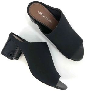 Donald J. Pliner Black Mules